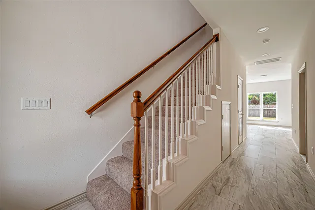 $1,600 | 5530 Hirondel, Unit A, Houston, TX 77033