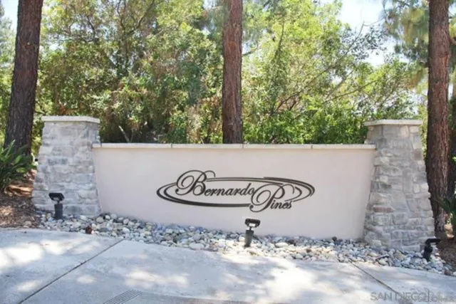$3,300 | 11820 Caminito Ronaldo, Unit 121, San Diego, CA 92128