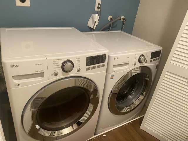 $3,300 | 11820 Caminito Ronaldo, Unit 121, San Diego, CA 92128