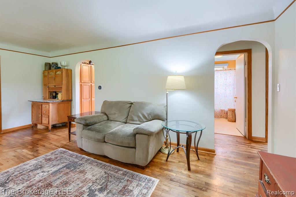 8439 Burpee Road Grand Blanc, MI 48439 - Photo 6 of 57 Gallery Image 6