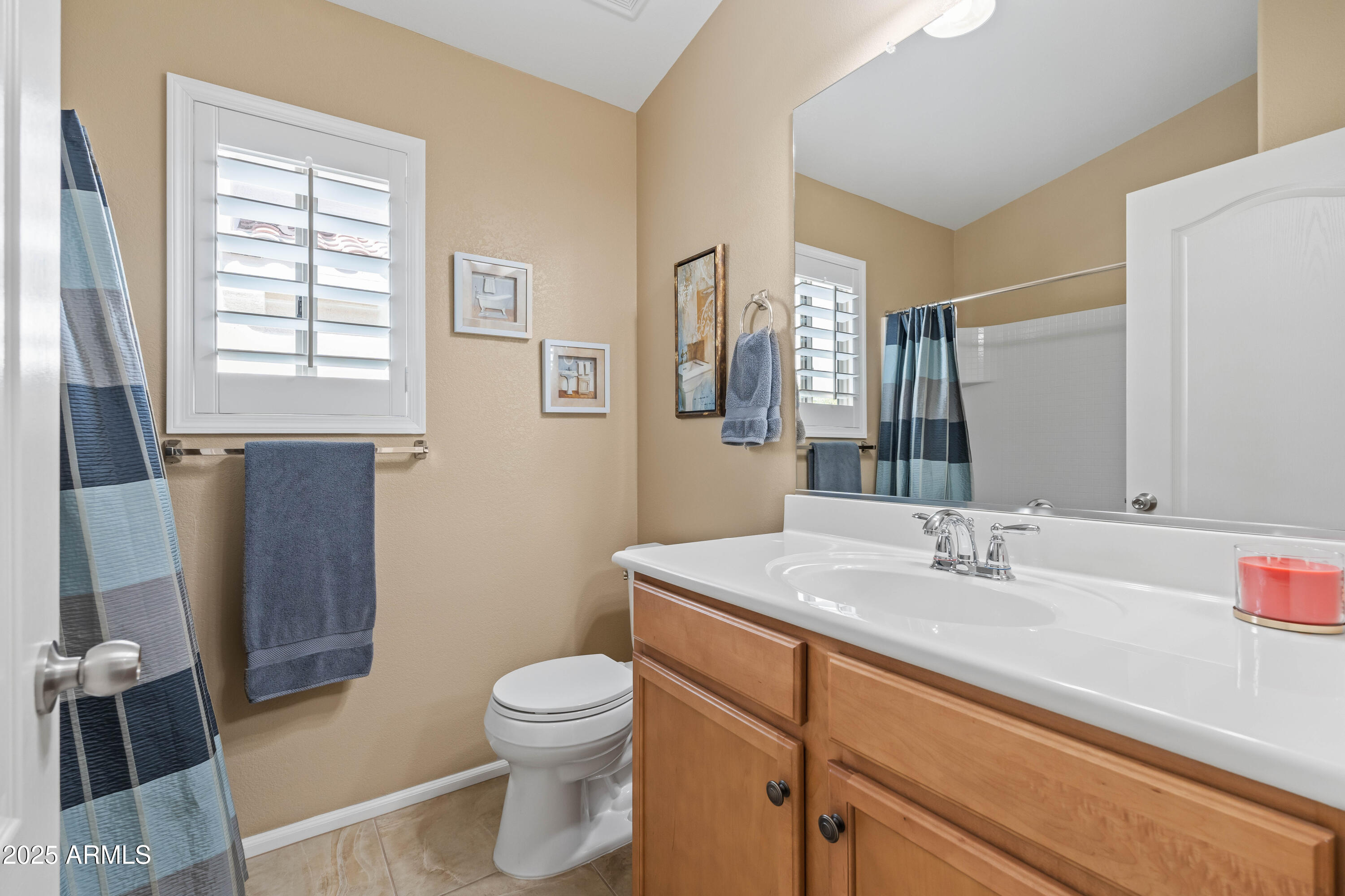 4205 East Bonanza Road Gilbert, AZ 85297 - Photo 36 of 83 5h guest bathroom
