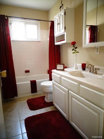 20796 Colman Street Clinton Township, MI 48035 - Photo 3 of 27 Bath.jpg