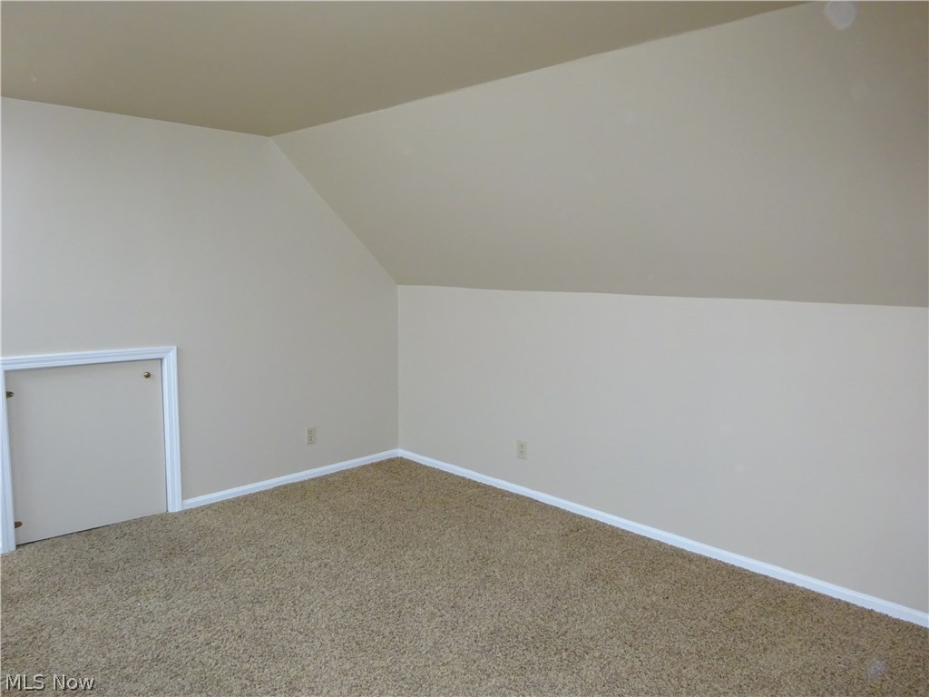 3124 Chadbourne Road Cleveland, OH 44120 - Photo 22 of 25 Lots of room here for a bed!
