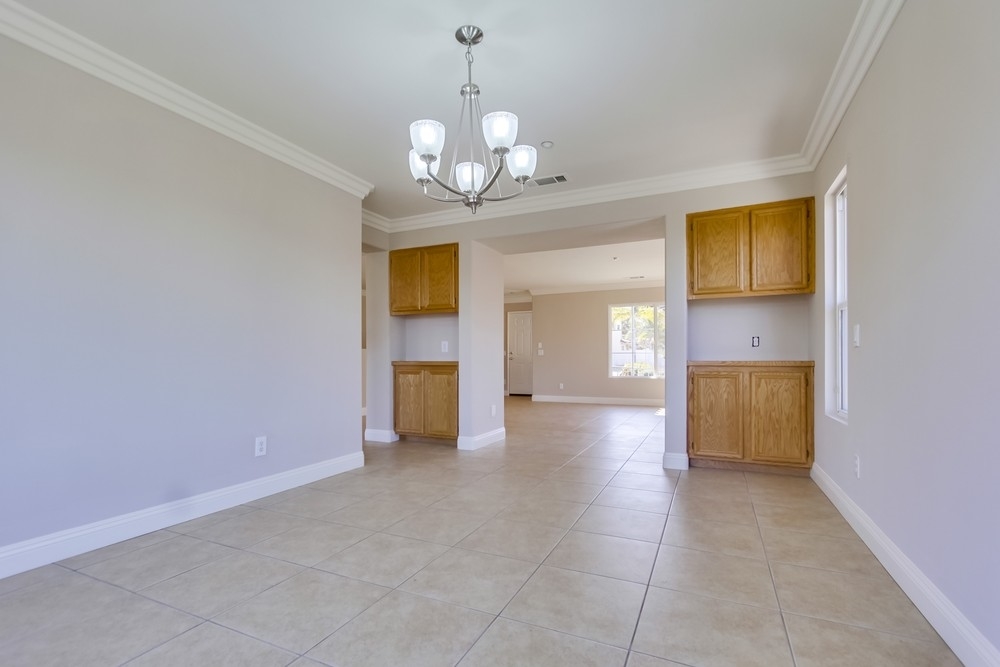 2237 Pointe Parkway Spring Valley, CA 91978 - Photo 6 of 25 Gallery Image 6