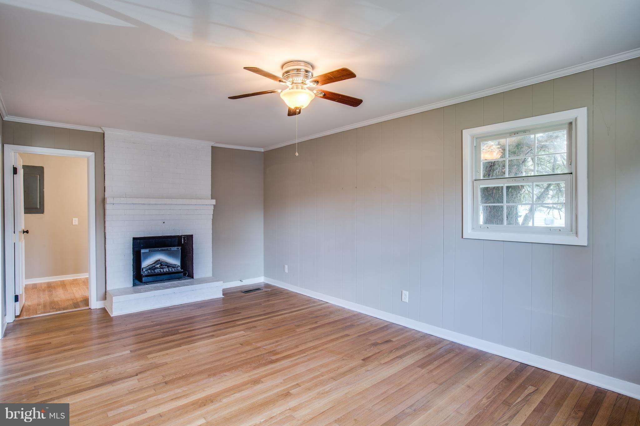 523 Ferry Road Fredericksburg, VA 22405 - Photo 17 of 30 Family Room