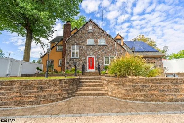 $629,000 | 426 Walnut Street, Roselle, NJ 07203