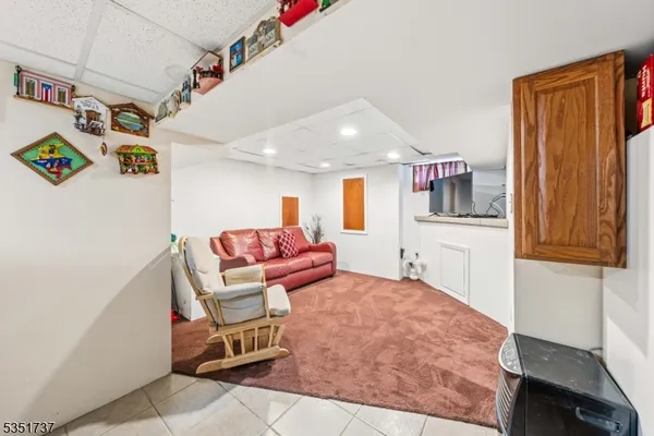 $629,000 | 426 Walnut Street, Roselle, NJ 07203