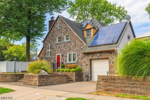 $629,000 | 426 Walnut Street, Roselle, NJ 07203
