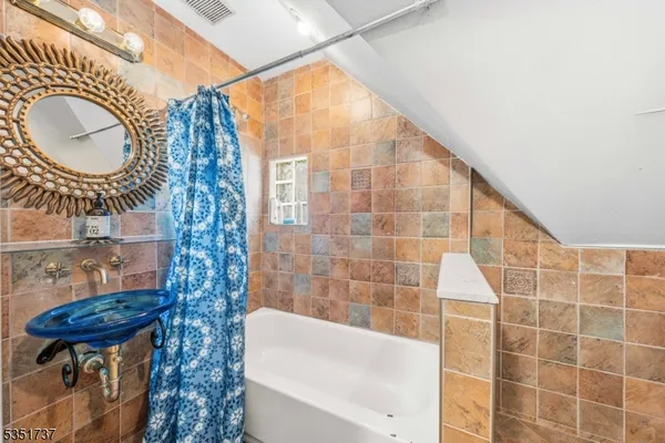 $629,000 | 426 Walnut Street, Roselle, NJ 07203