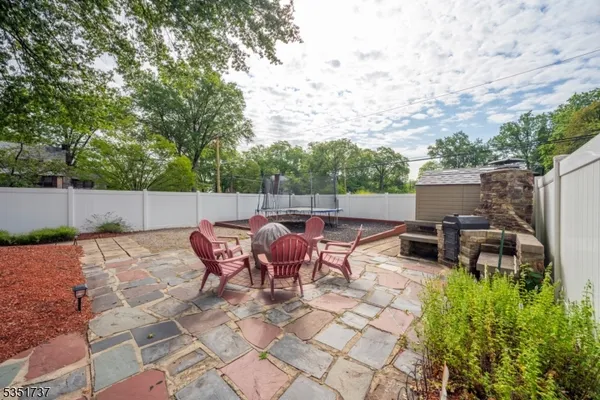 $629,000 | 426 Walnut Street, Roselle, NJ 07203
