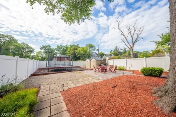 $629,000 | 426 Walnut Street, Roselle, NJ 07203