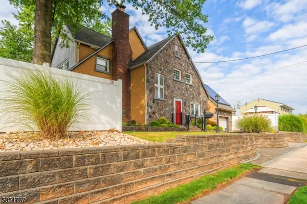 $629,000 | 426 Walnut Street, Roselle, NJ 07203