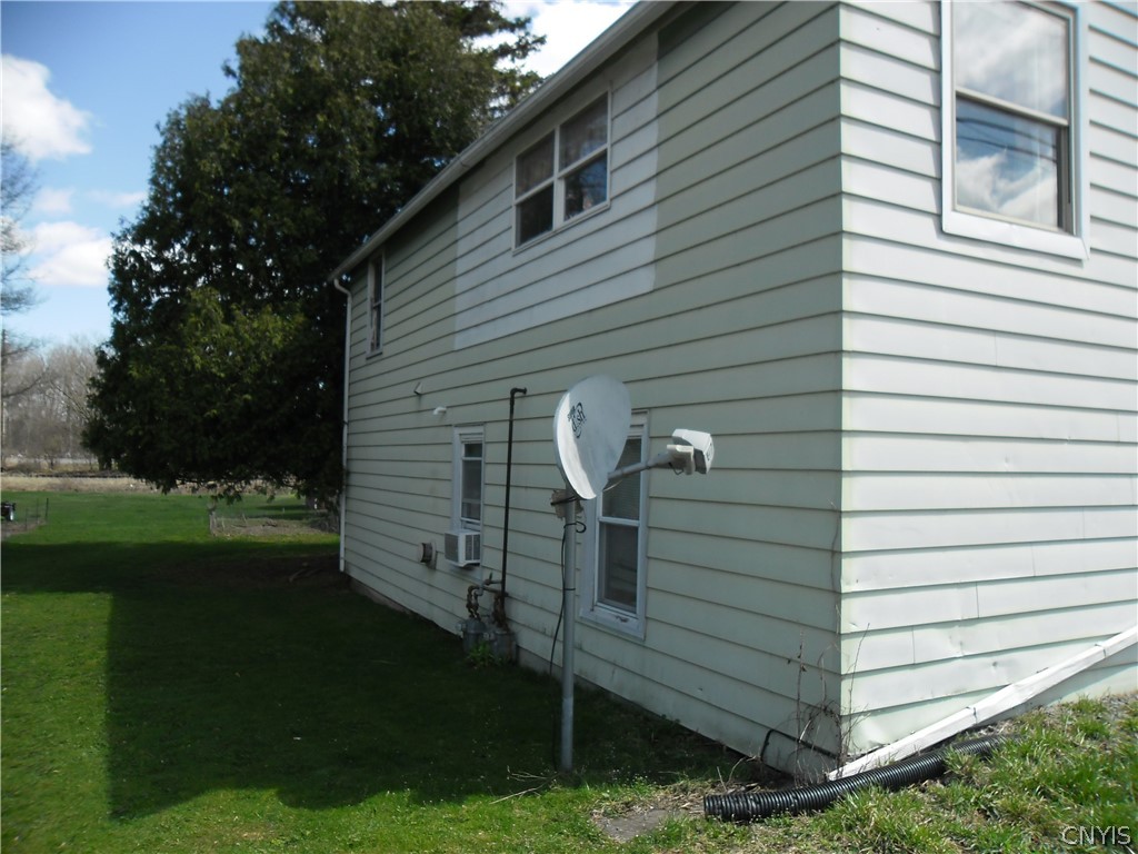 61 Border City Road Waterloo, NY 14456 - Photo 7 of 22 Side view of home