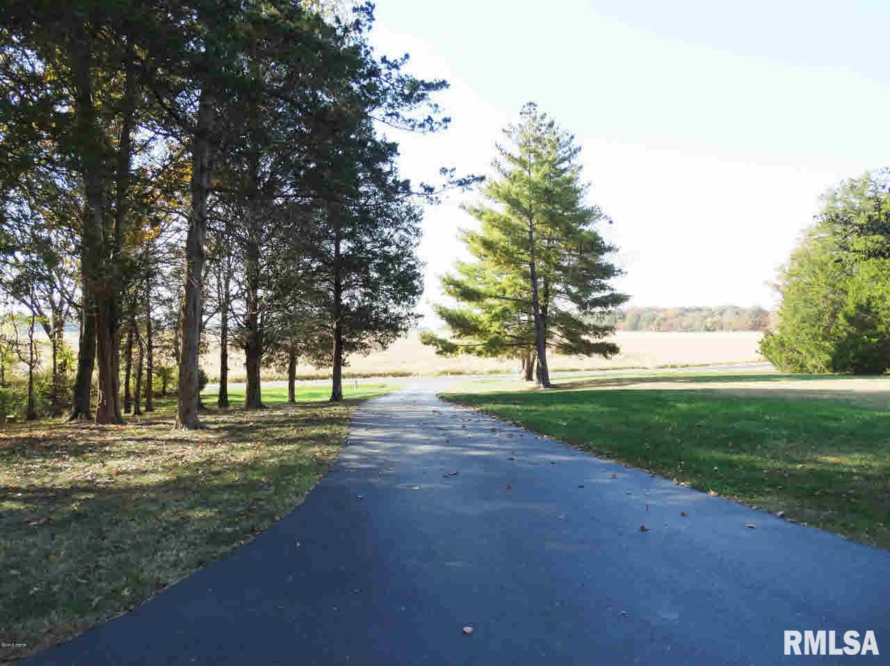 6734 Saline River Road Marion, IL 62959 - Photo 12 of 41 Gallery Image 12