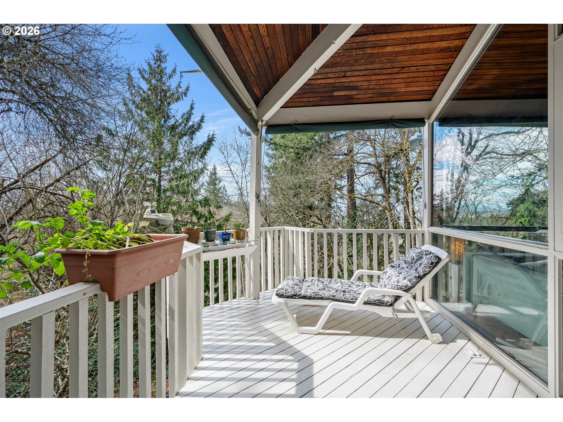 2630 Cresta De Ruta Street Eugene, OR 97403 - Photo 14 of 48