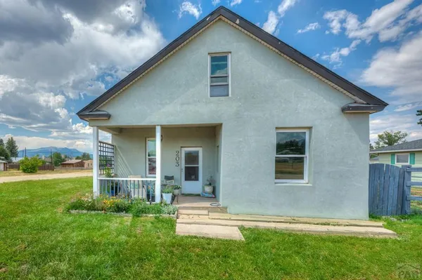 $369,999 | 203 East Field Avenue, La Veta, CO 81055