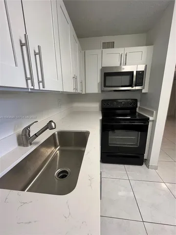 $324,900 | 7430 Southwest 153rd Place, Unit 1061, Miami, FL 33193