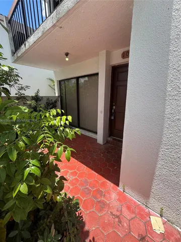 $324,900 | 7430 Southwest 153rd Place, Unit 1061, Miami, FL 33193