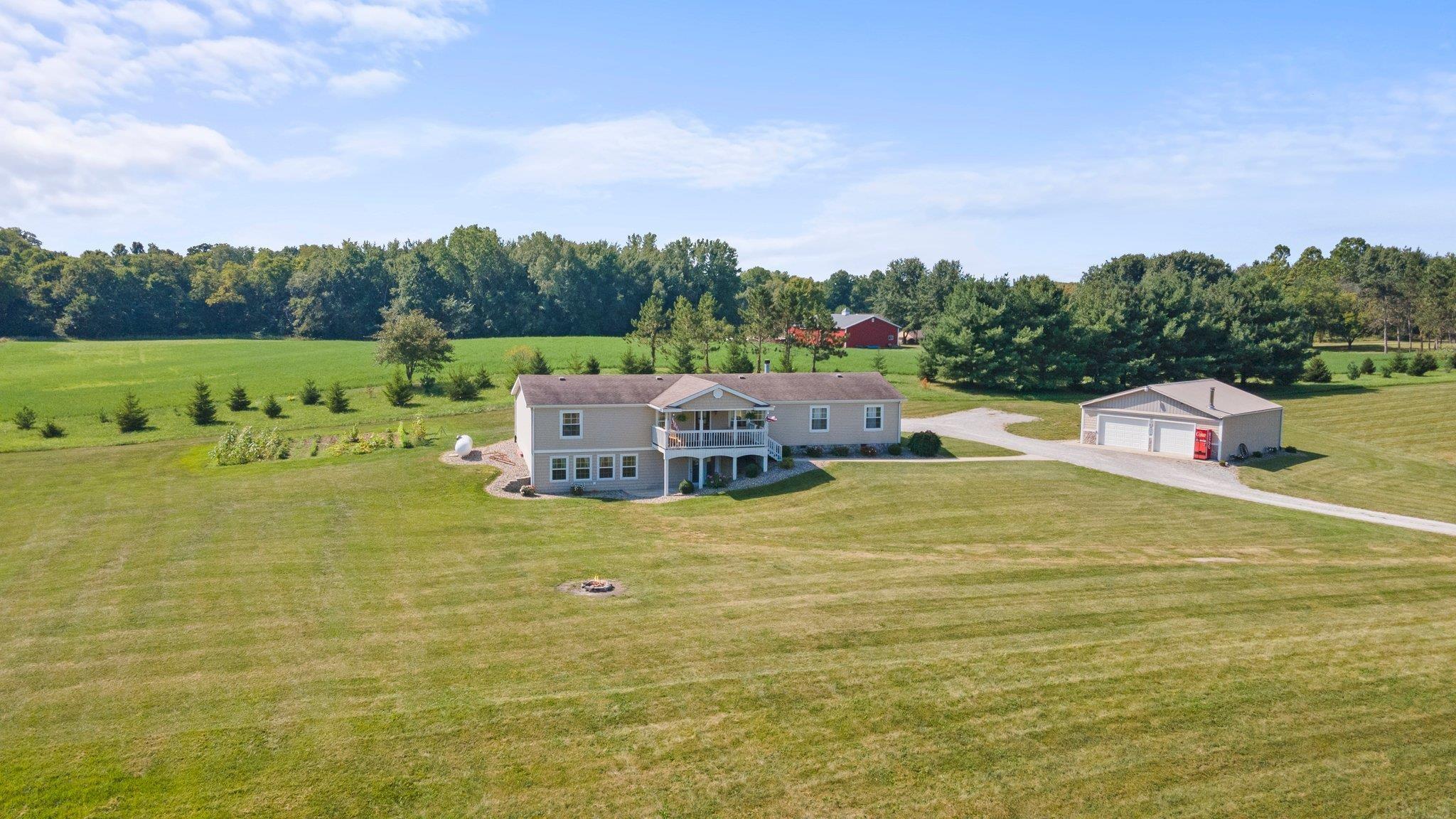 464 North Long Lake Road Albion, IN 46701 - Photo 5 of 36 Gallery Image 5
