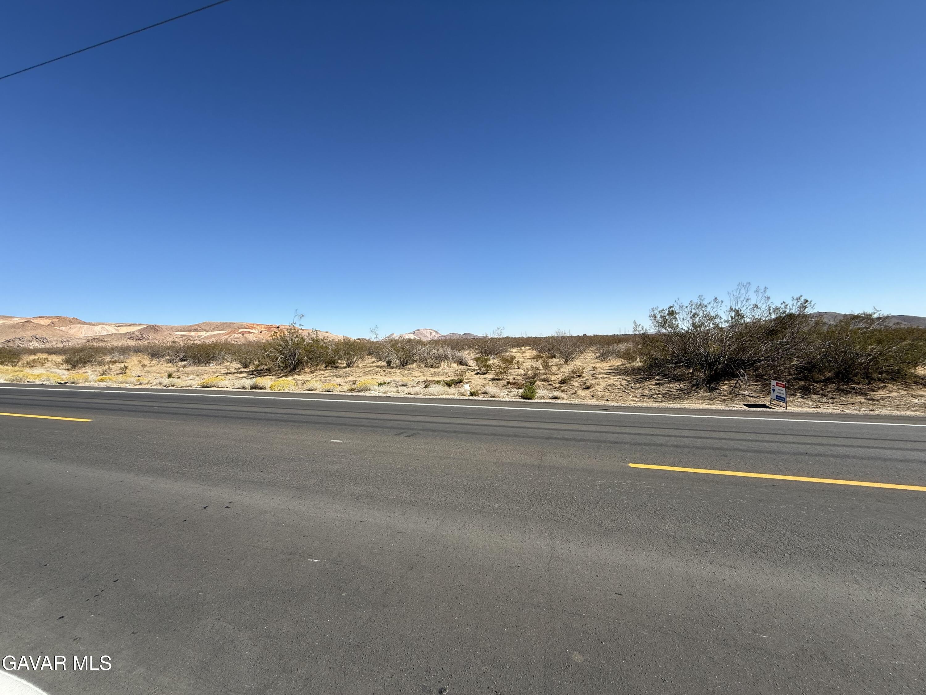 Tehachapi Willow Springs Road Edwards, CA 93560 - Photo 3 of 3 a view of an ocean