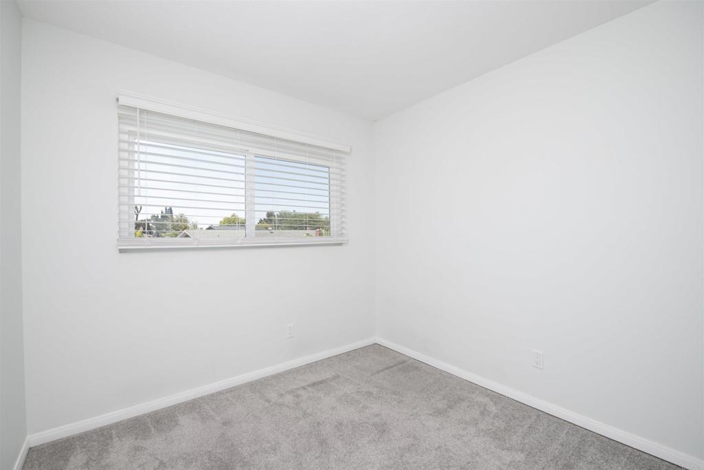 4215 Cielo Avenue Oceanside, CA 92056 - Photo 25 of 27 an empty room with a window