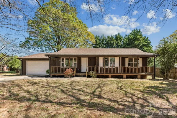 $315,000 | 585 Love Street Southwest, Concord, NC 28027