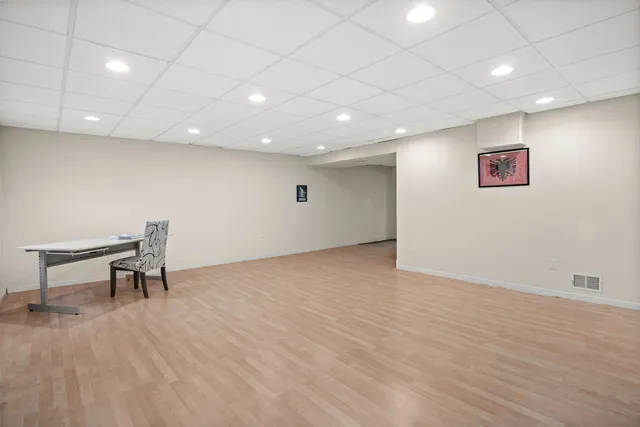 $499,900 | 2479 Carlton Drive, Woodridge, IL 60517