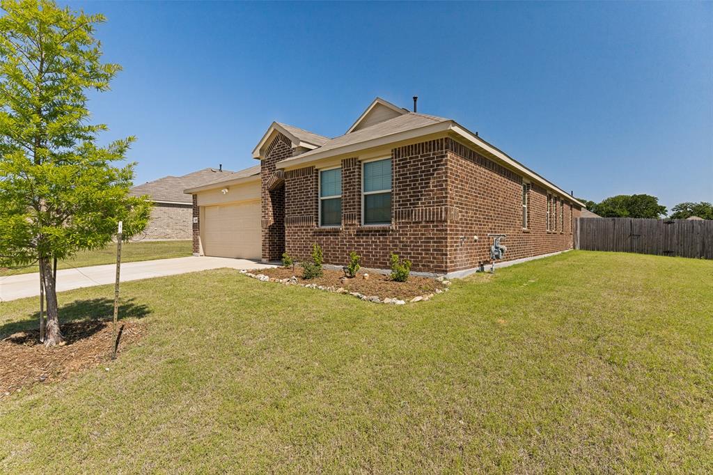 1237 Almond Road Azle, TX 76020 - Photo 24 of 24 a view of a backyard