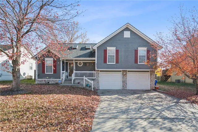 $342,500 | 107 Rock Creek Drive, Grain Valley, MO 64029