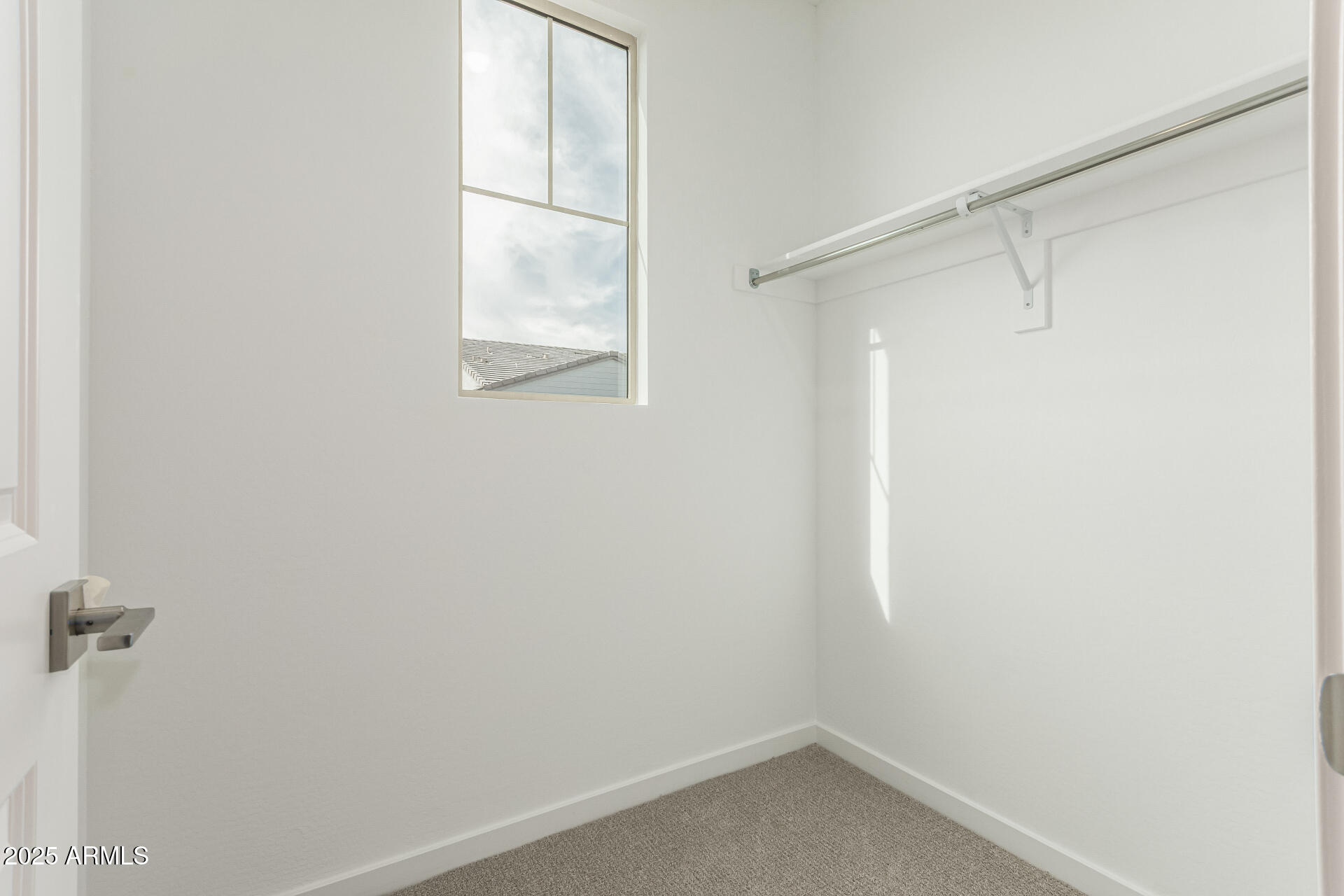 2474 West Rowel Road Phoenix, AZ 85085 - Photo 19 of 38 a small space with a window in it