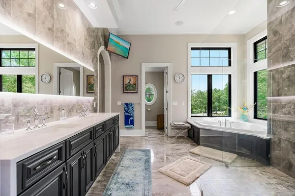 $3,993,000 | 5450 Lackman Road, Shawnee, KS 66217