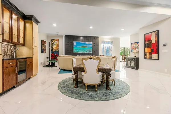 $3,993,000 | 5450 Lackman Road, Shawnee, KS 66217
