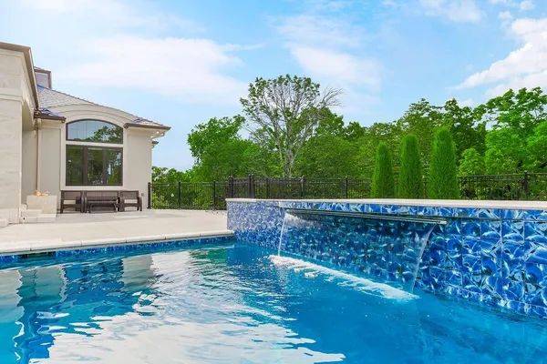 $3,993,000 | 5450 Lackman Road, Shawnee, KS 66217