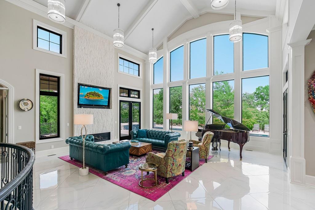 5450 Lackman Road Shawnee, KS 66217 - Photo 7 of 62