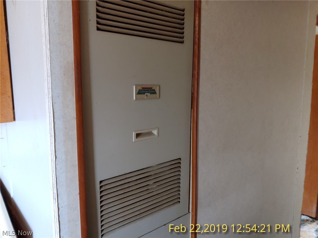 27557 Front Royal Road Walhonding, OH 43843 - Photo 10 of 15
