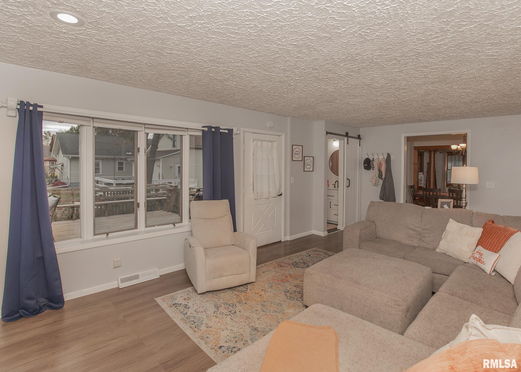 2424 4th Street Moline, IL 61265 - Photo 24 of 36