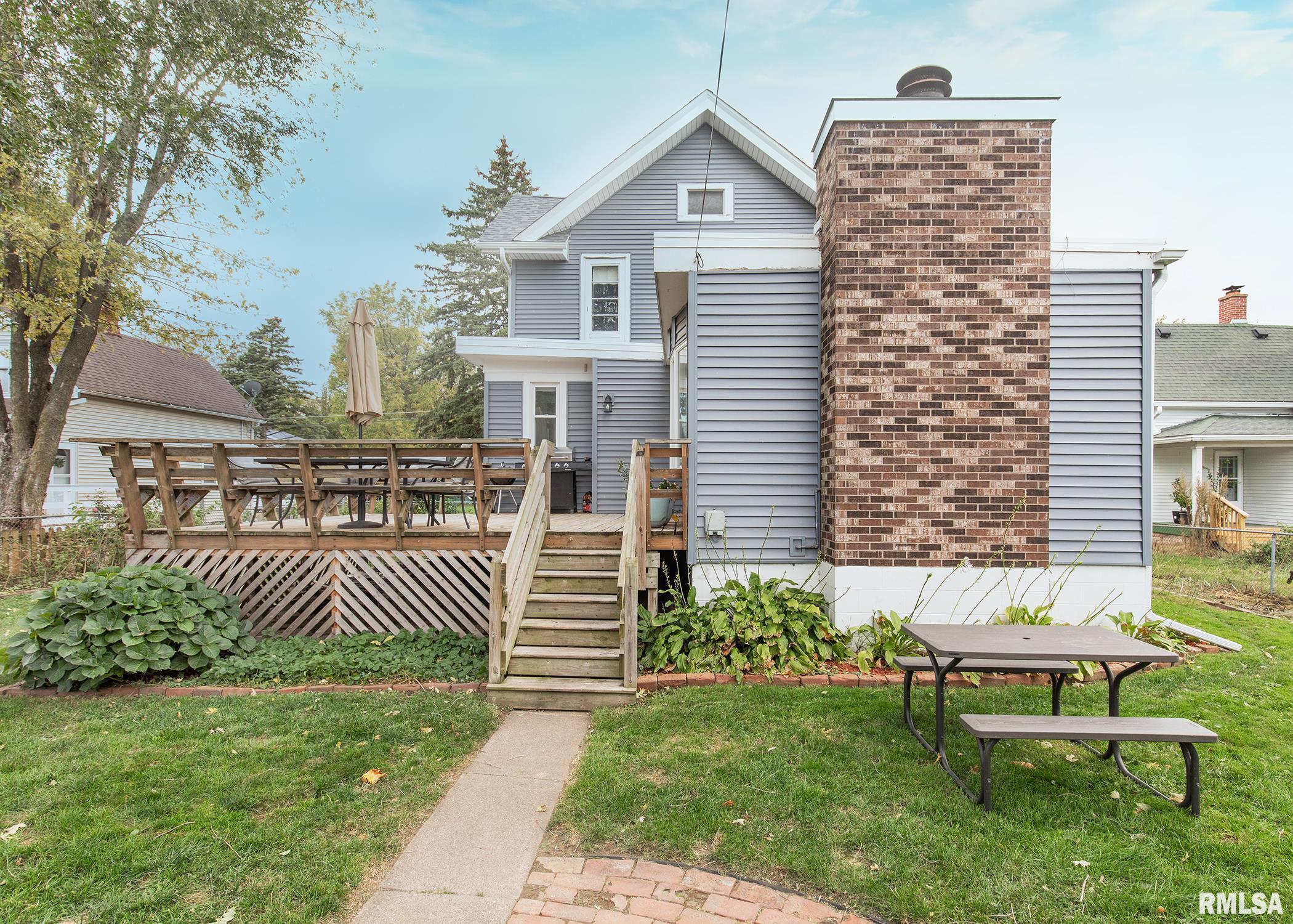 2424 4th Street Moline, IL 61265 - Photo 6 of 36