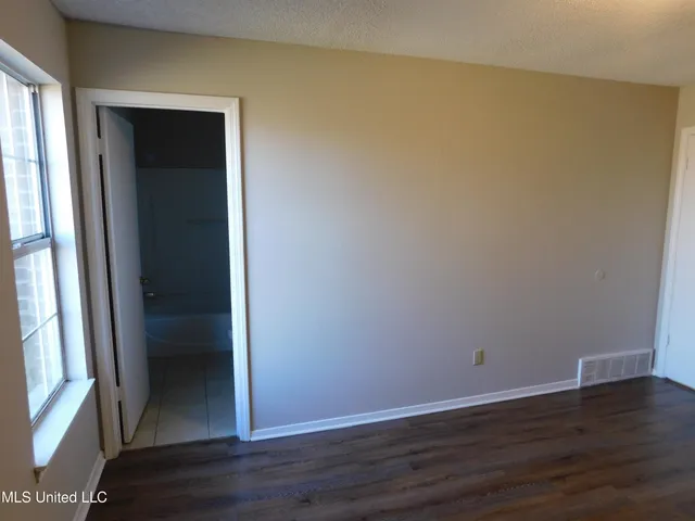 $1,495 | 5820 Briarwood Drive, Horn Lake, MS 38637