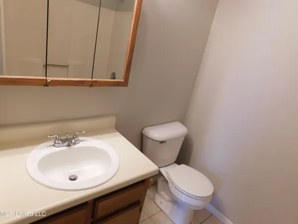 $1,325 | 5820 Briarwood Drive, Horn Lake, MS 38637