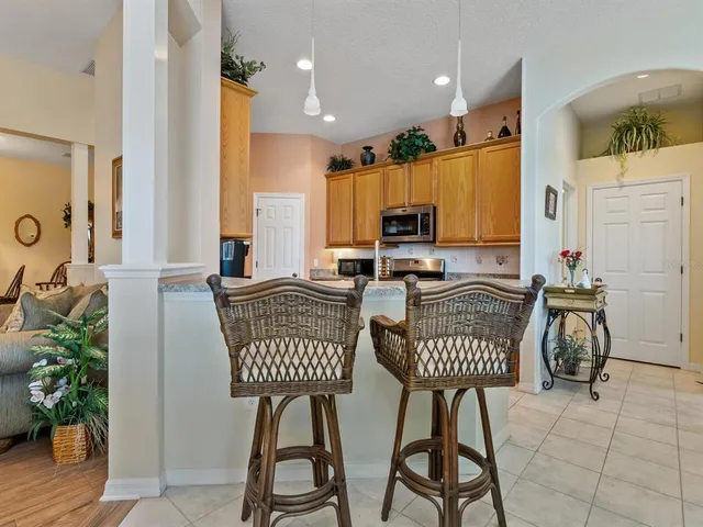 $525,000 | 280 Dahlia Court, Bradenton, FL 34212