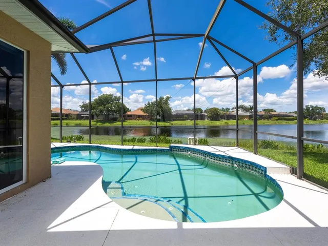 $525,000 | 280 Dahlia Court, Bradenton, FL 34212