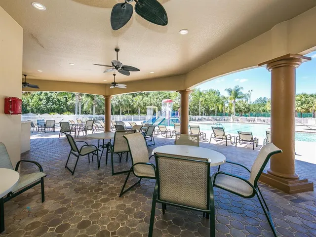 $525,000 | 280 Dahlia Court, Bradenton, FL 34212