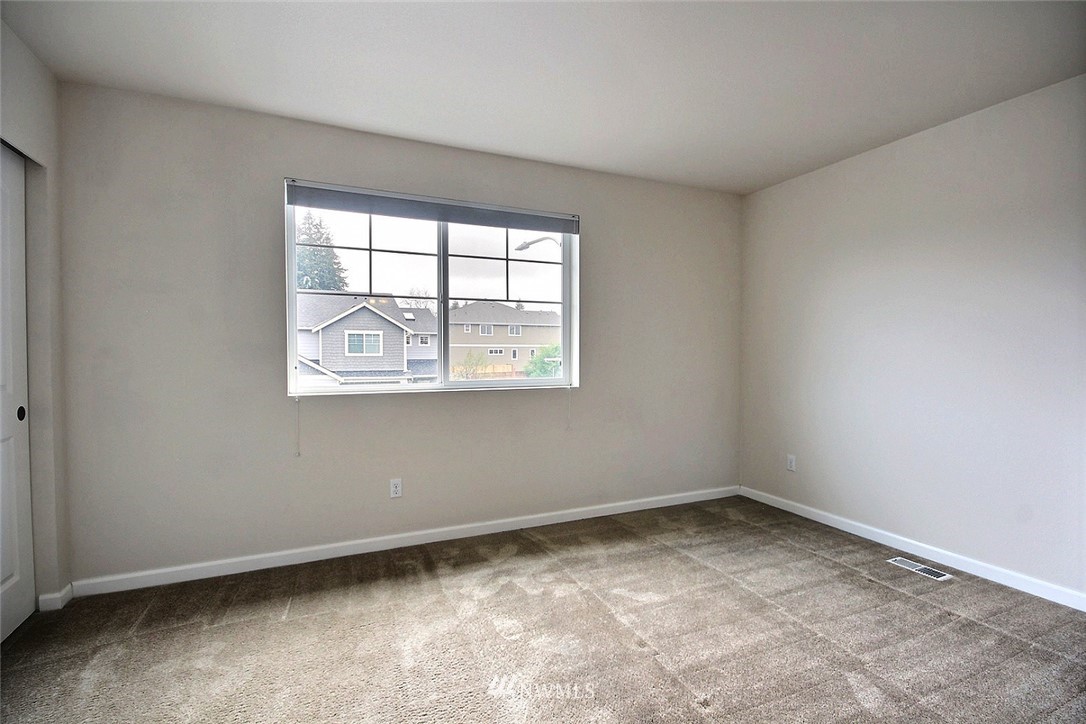 5015 Northeast 5th Place Renton, WA 98059 - Photo 14 of 22