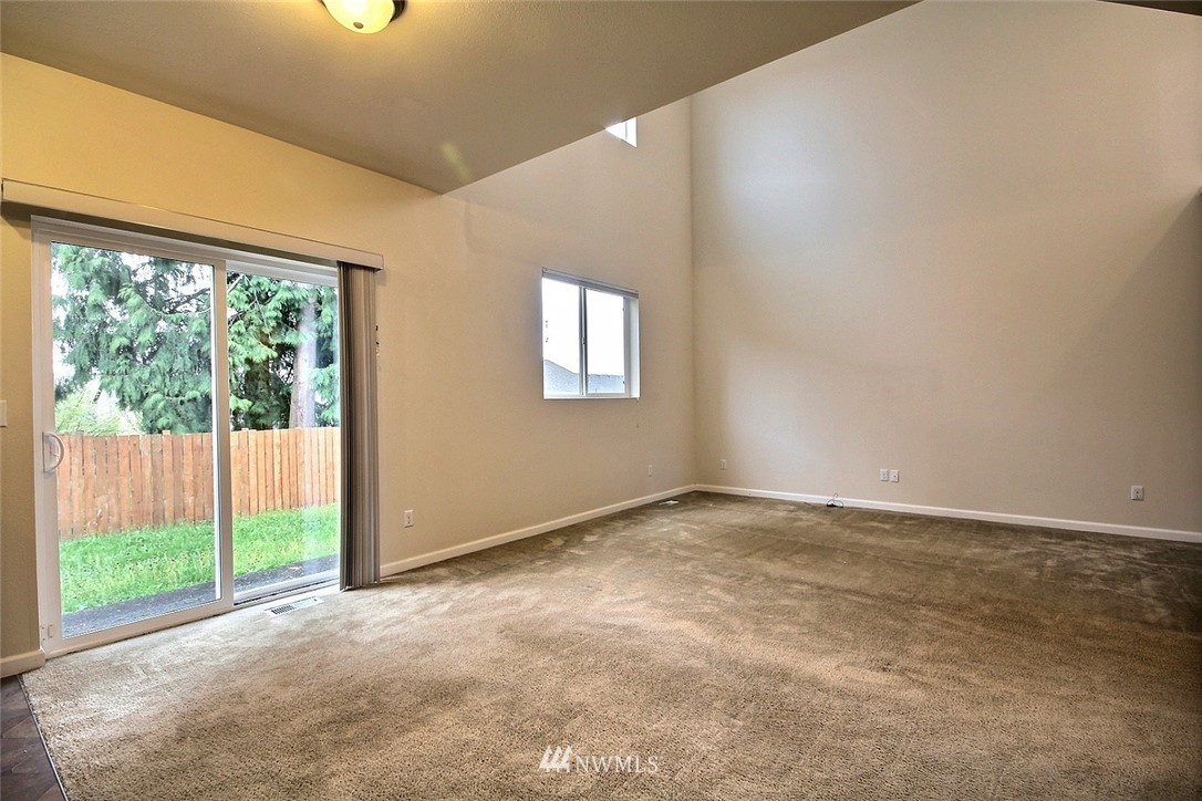 5015 Northeast 5th Place Renton, WA 98059 - Photo 8 of 22