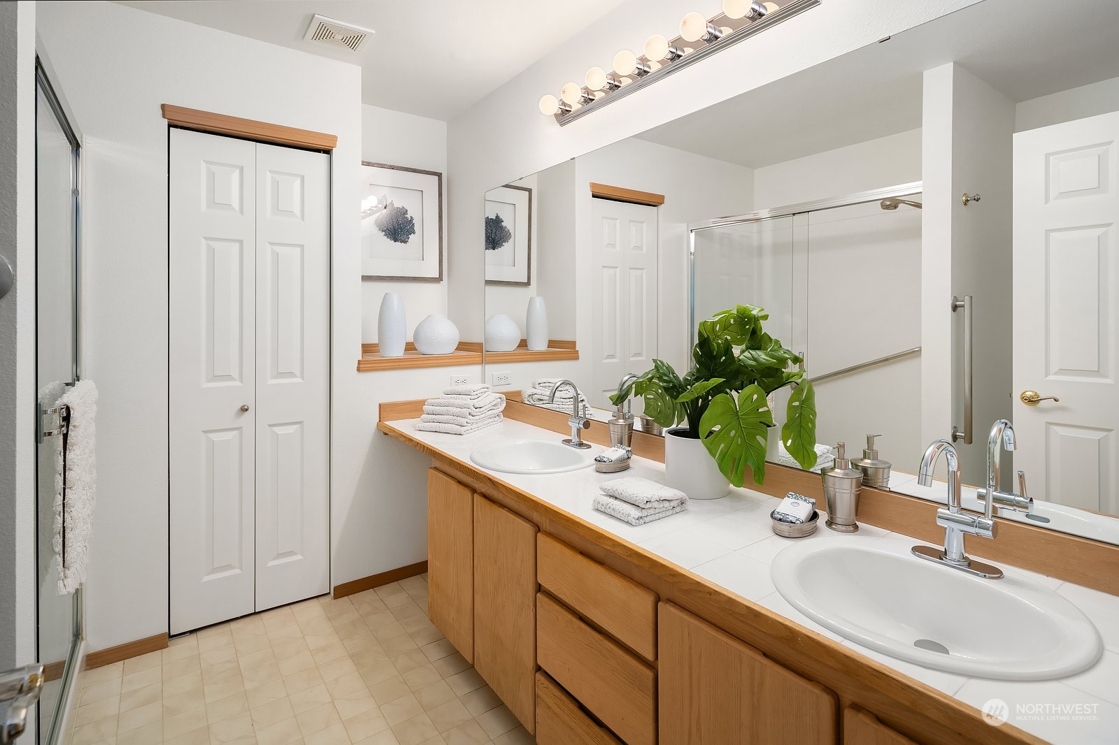 1925 187th Place Southeast Bothell, WA 98012 - Photo 21 of 30 a bathroom with a granite countertop sink and a mirror