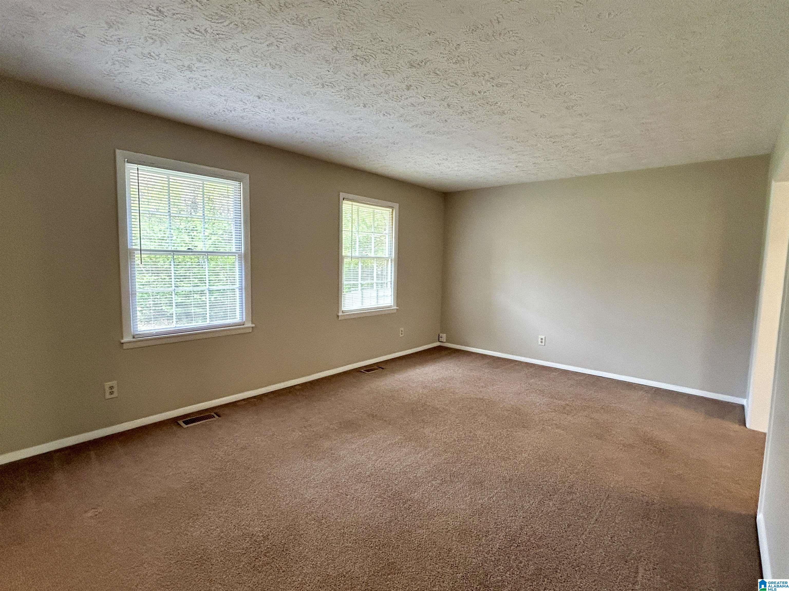 239 Hubbard Circle Anniston, AL 36206 - Photo 5 of 46