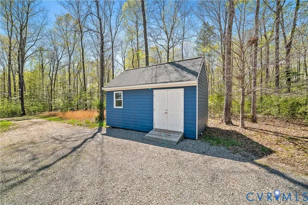 $950,000 | 15430 River Road, Chesterfield, VA 23838