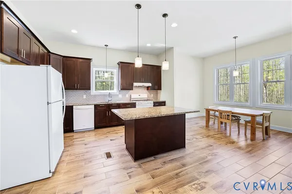$950,000 | 15430 River Road, Chesterfield, VA 23838