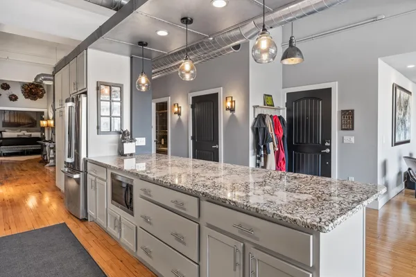 $645,000 | 49 Monroe Center Street Northwest, Unit 5, Grand Rapids, MI 49503