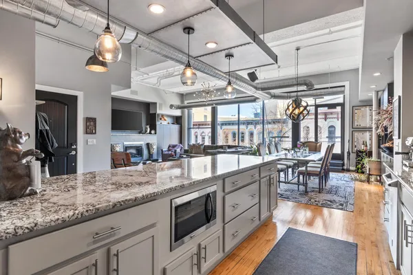 $645,000 | 49 Monroe Center Street Northwest, Unit 5, Grand Rapids, MI 49503